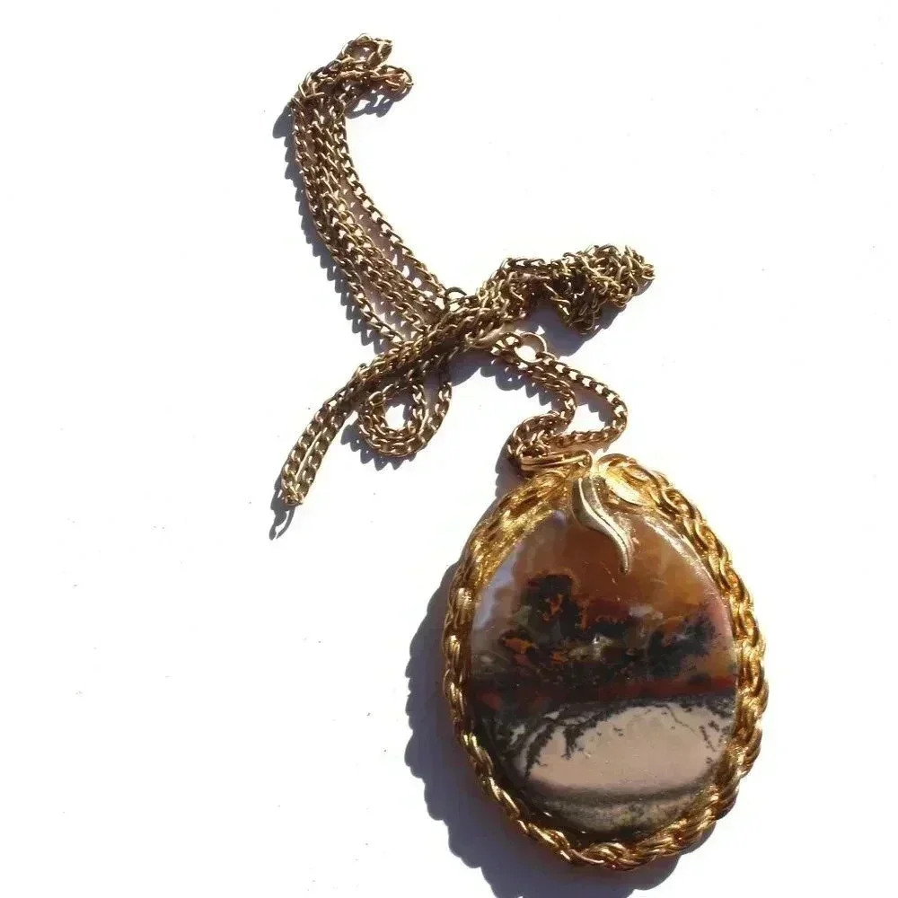 Vintage Gemstone (Agate Stone Geode Crystal) Necklace Pendant Jewelry